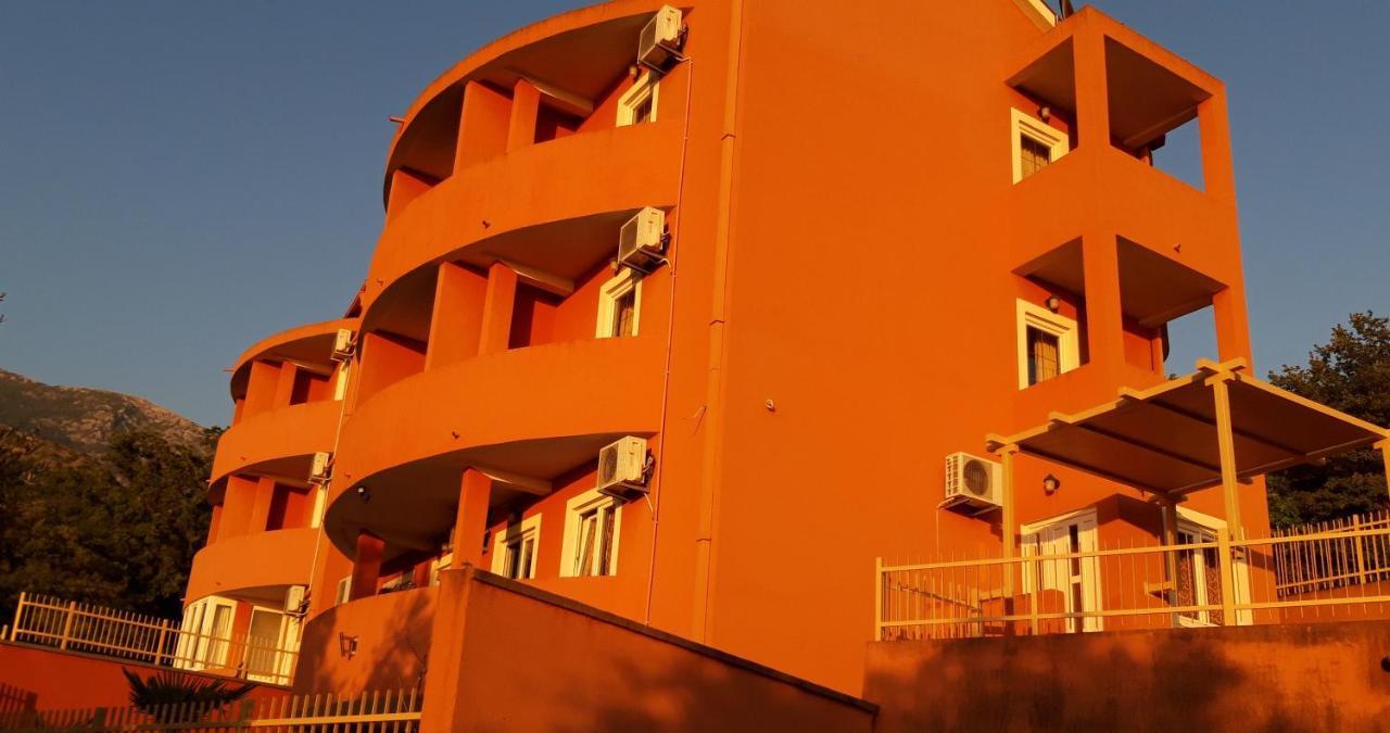 Apartments Danilo Kazanegra Sveti Stefan Luaran gambar