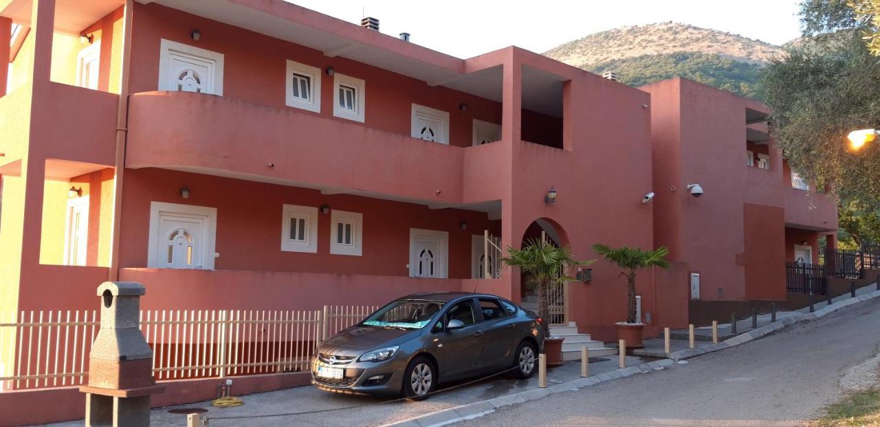 Apartments Danilo Kazanegra Sveti Stefan Luaran gambar